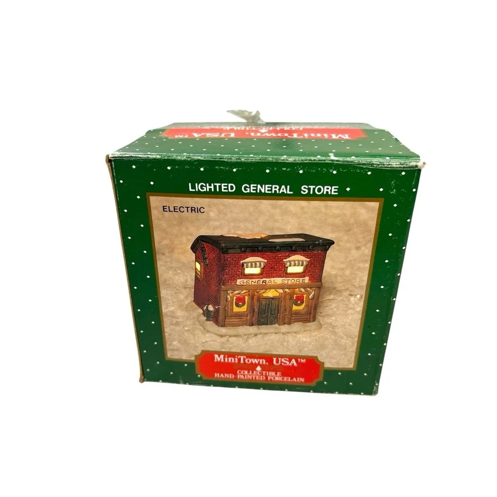 Mini Town Is Lighted General Store Porcelain Lighted‎ Christmas Decoration